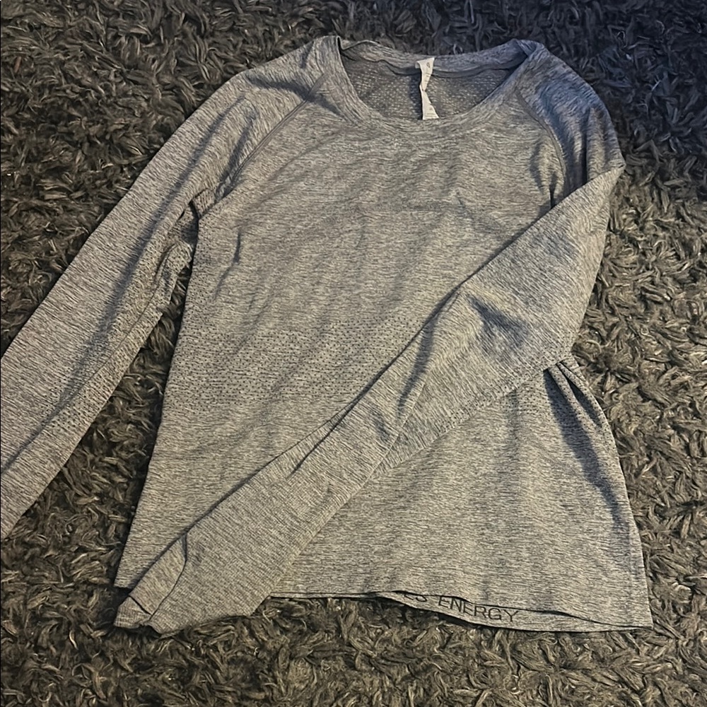 Lululemon long sleeve swiftly tech